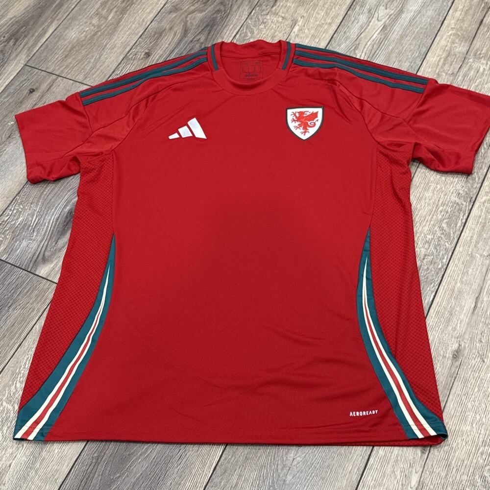 Adidas Wales 2024 Home Soccer Jersey Men's Size XL IQ2430